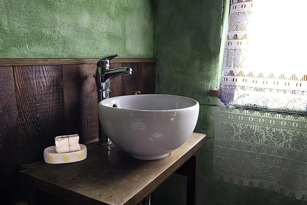Farm stay Agriturismo Terre Del Mistero Apricale Italy